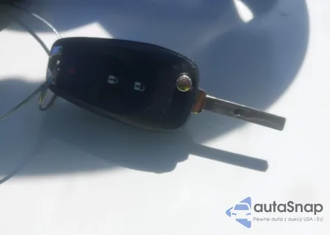 2019 Chevrolet Trax Ls z USA, uszkodzony, nr VIN 3GNCJNSB5KL275804